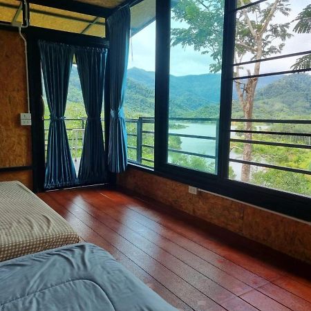 Baanhatsompaen Homestay ラノーン エクステリア 写真