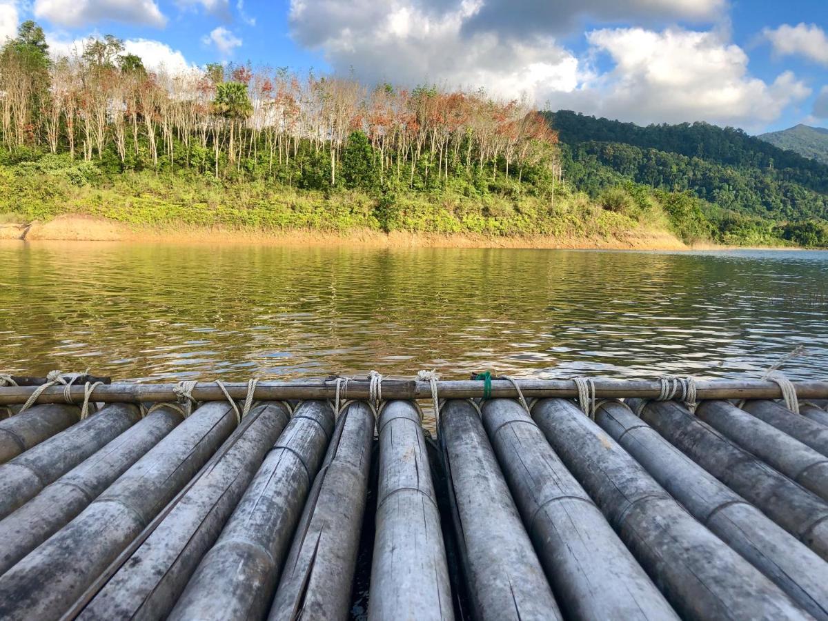 Baanhatsompaen Homestay ラノーン エクステリア 写真