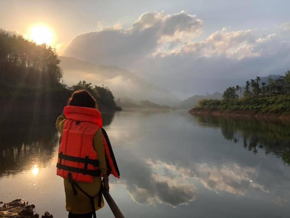 Baanhatsompaen Homestay ラノーン エクステリア 写真