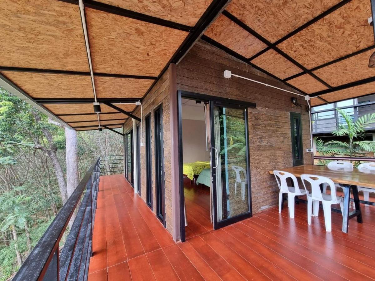 Baanhatsompaen Homestay ラノーン エクステリア 写真