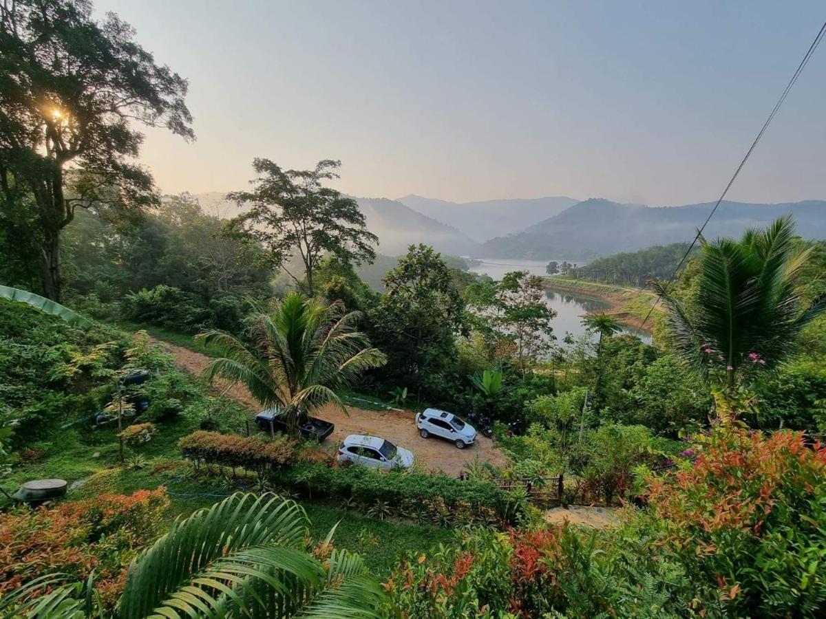 Baanhatsompaen Homestay ラノーン エクステリア 写真