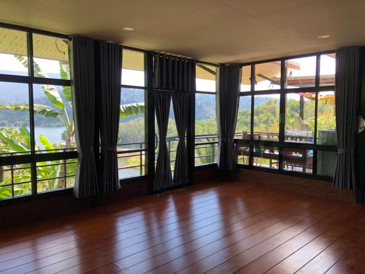 Baanhatsompaen Homestay ラノーン エクステリア 写真