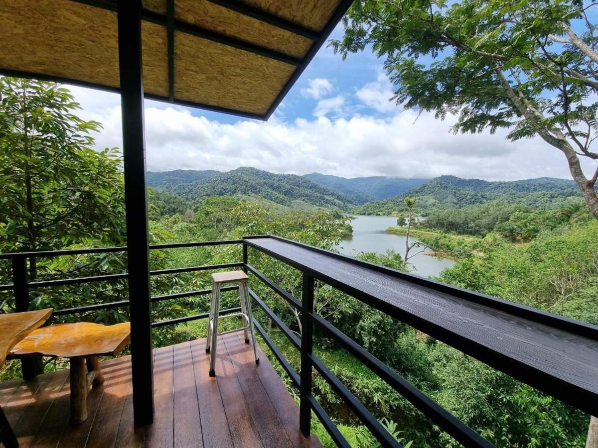Baanhatsompaen Homestay ラノーン エクステリア 写真