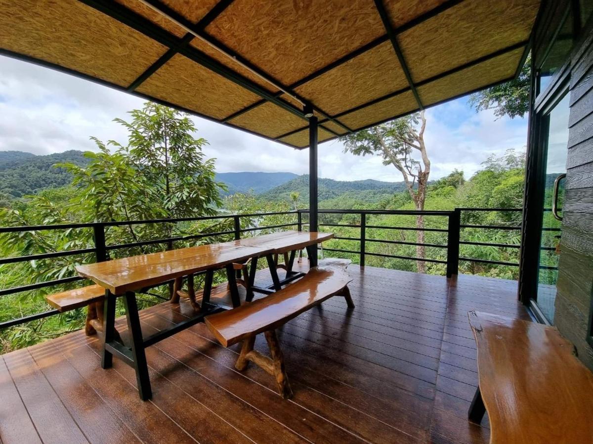 Baanhatsompaen Homestay ラノーン エクステリア 写真