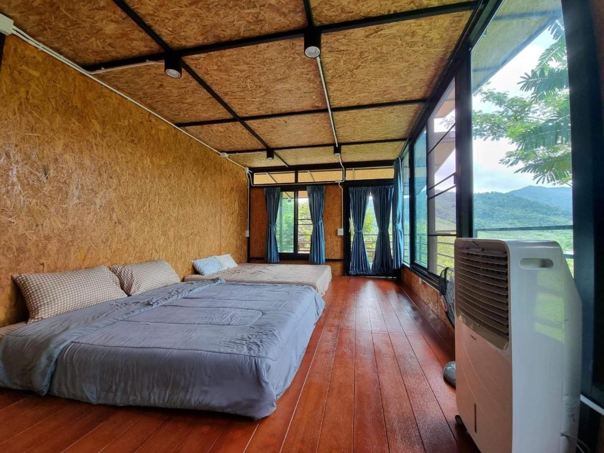 Baanhatsompaen Homestay ラノーン エクステリア 写真