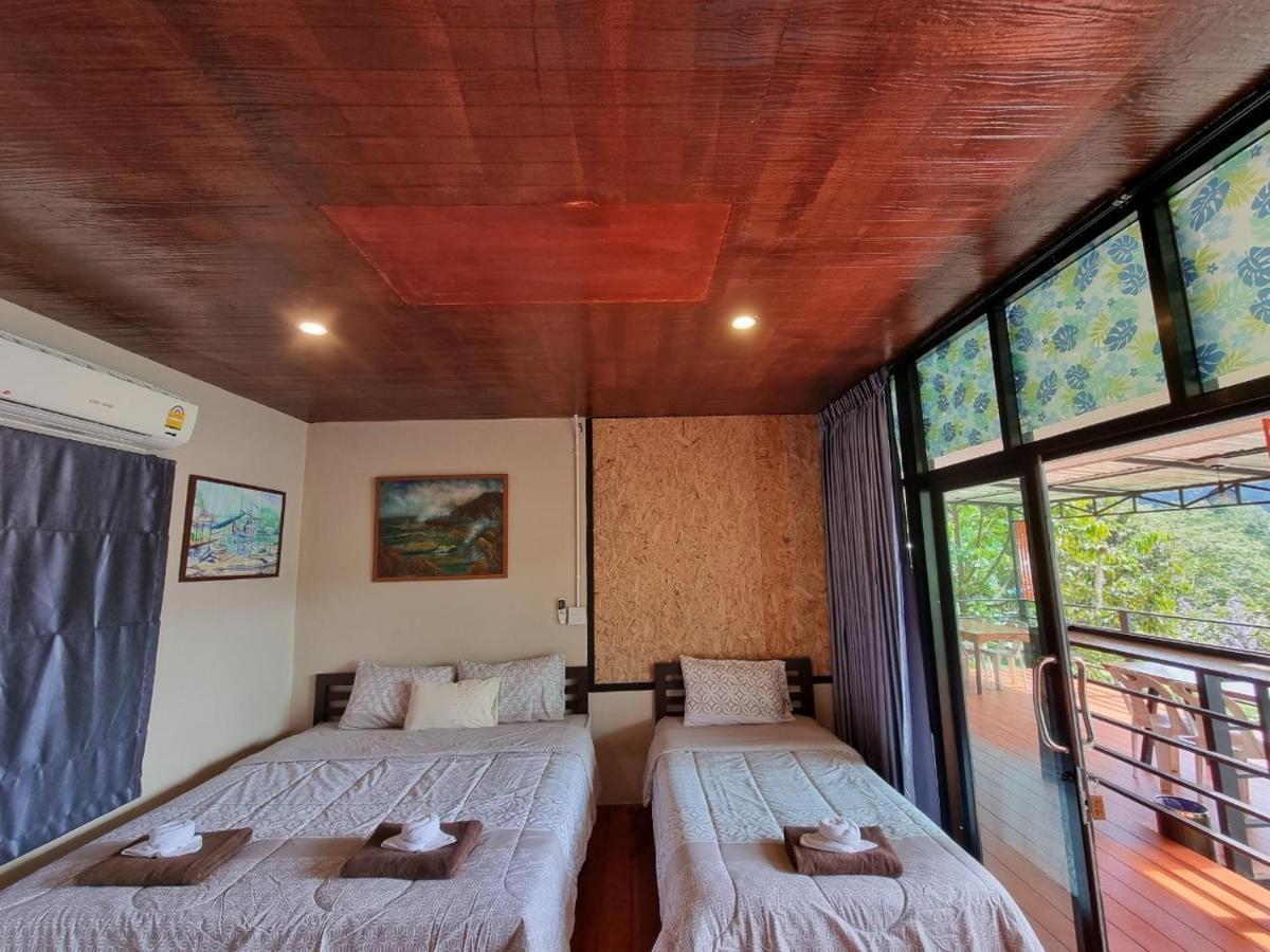 Baanhatsompaen Homestay ラノーン エクステリア 写真